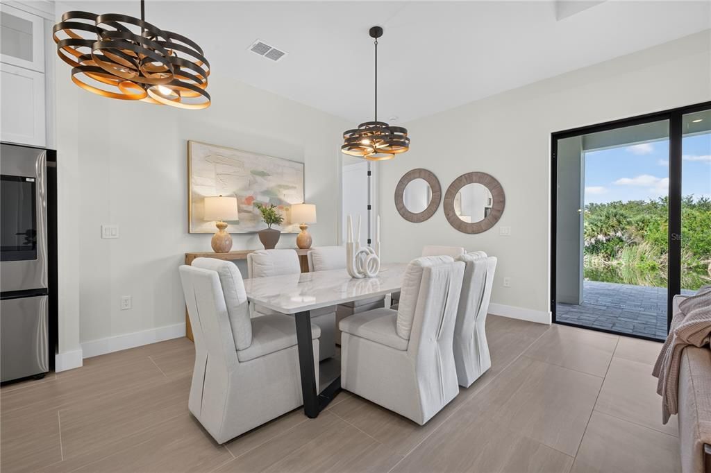 For Sale: $750,000 (4 beds, 4 baths, 2399 Square Feet)
