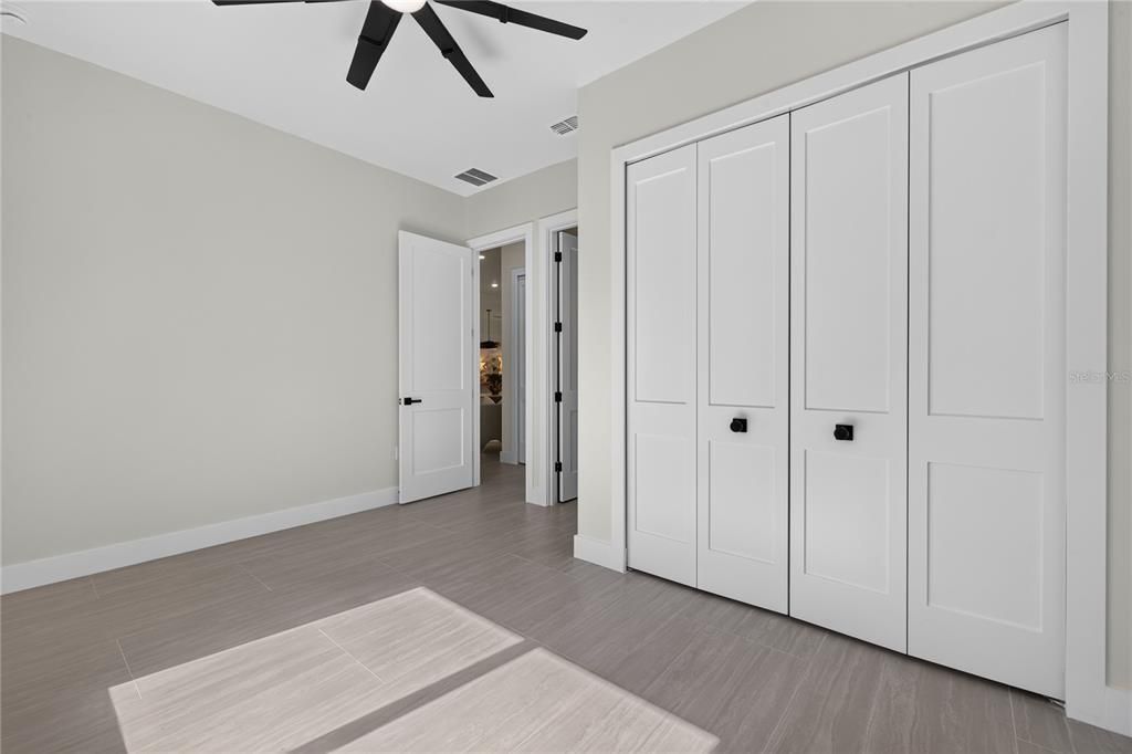 For Sale: $750,000 (4 beds, 4 baths, 2399 Square Feet)