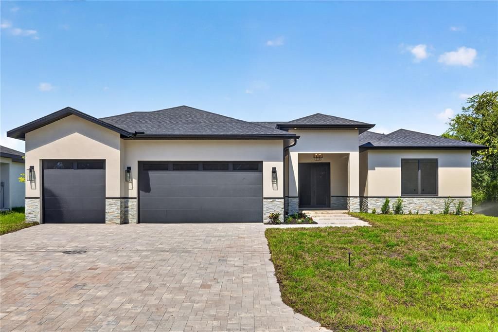 For Sale: $750,000 (4 beds, 4 baths, 2399 Square Feet)