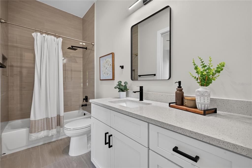 For Sale: $750,000 (4 beds, 4 baths, 2399 Square Feet)