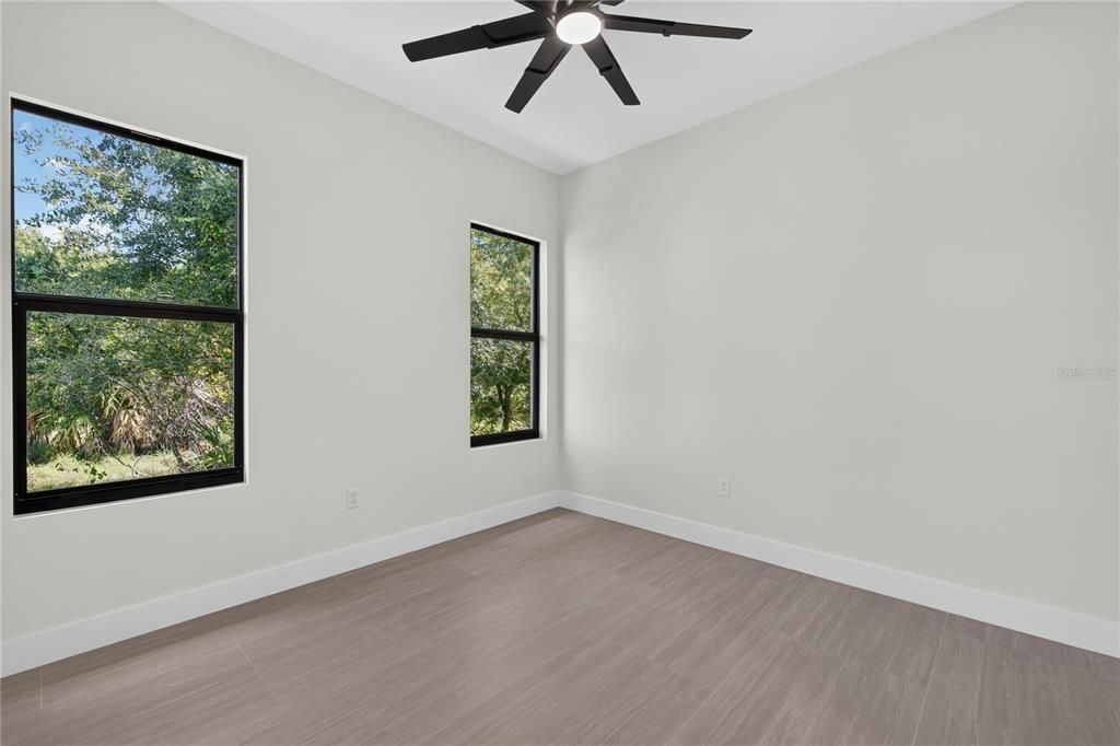 For Sale: $750,000 (4 beds, 4 baths, 2399 Square Feet)