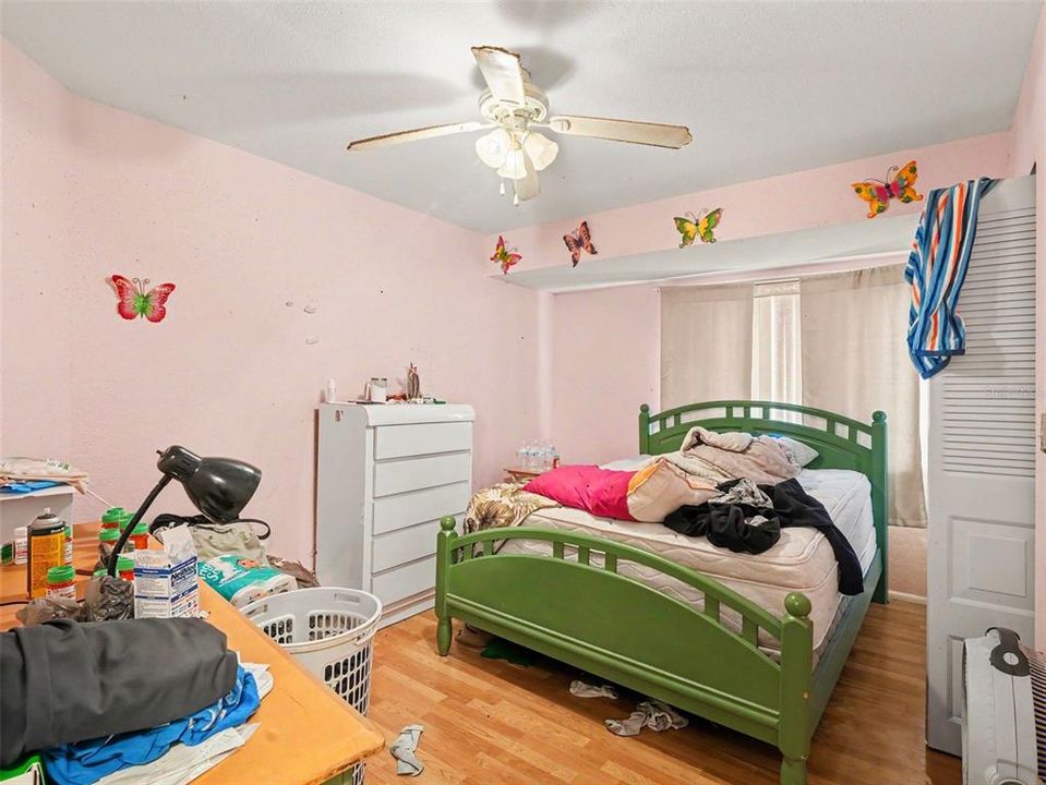 For Sale: $220,000 (3 beds, 2 baths, 1634 Square Feet)