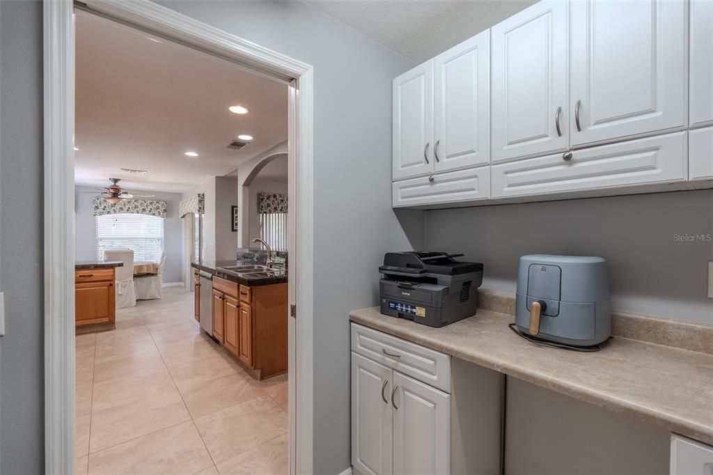 For Sale: $279,900 (3 beds, 2 baths, 1646 Square Feet)