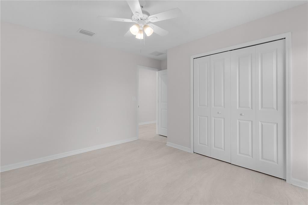 For Sale: $325,000 (3 beds, 2 baths, 1579 Square Feet)