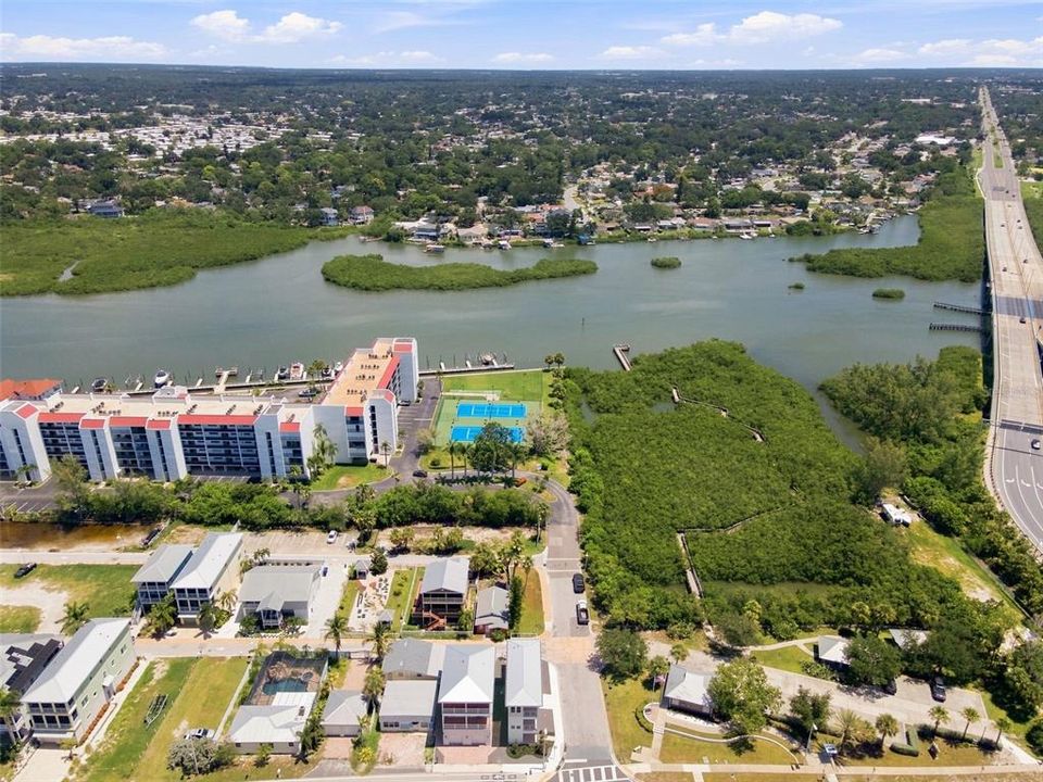 En Venta: $1,800,000 (3 camas, 2 baños, 1885 Pies cuadrados)