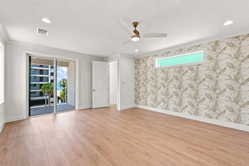En Venta: $1,800,000 (3 camas, 2 baños, 1885 Pies cuadrados)