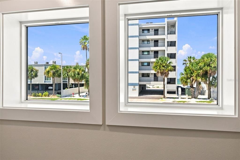 En Venta: $1,800,000 (3 camas, 2 baños, 1885 Pies cuadrados)