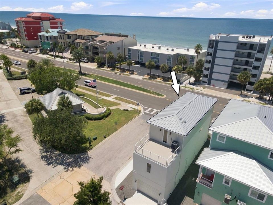 En Venta: $1,800,000 (3 camas, 2 baños, 1885 Pies cuadrados)