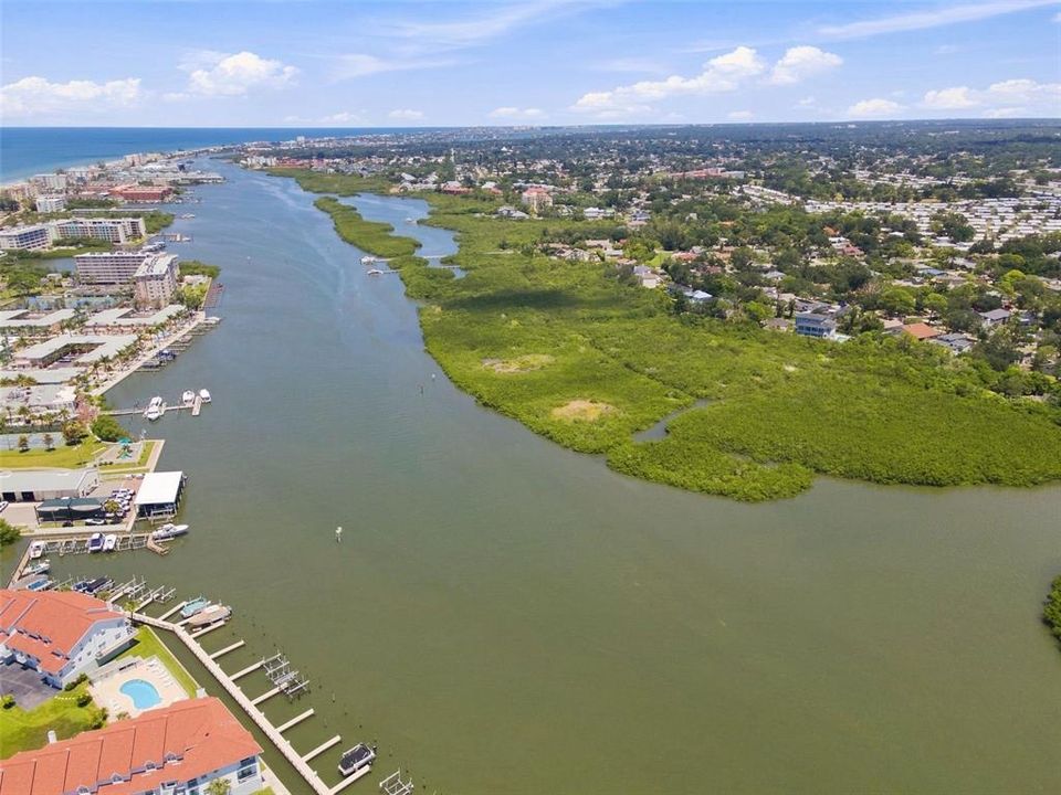 En Venta: $1,800,000 (3 camas, 2 baños, 1885 Pies cuadrados)