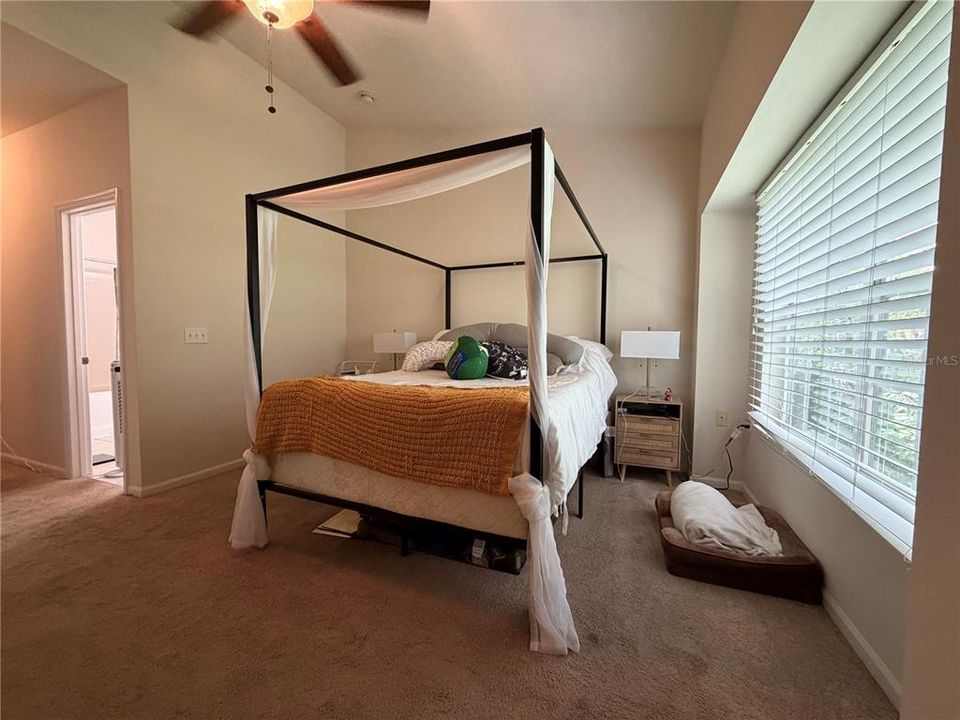 For Rent: $1,550 (2 beds, 2 baths, 1275 Square Feet)