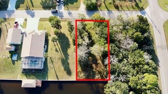 For Sale: $250,000 (0.17 acres)