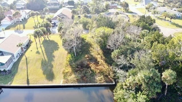For Sale: $250,000 (0.17 acres)