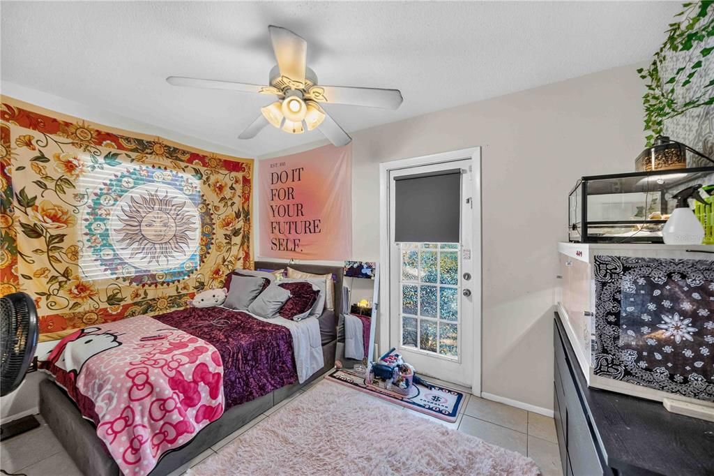 For Sale: $257,500 (3 beds, 1 baths, 1123 Square Feet)