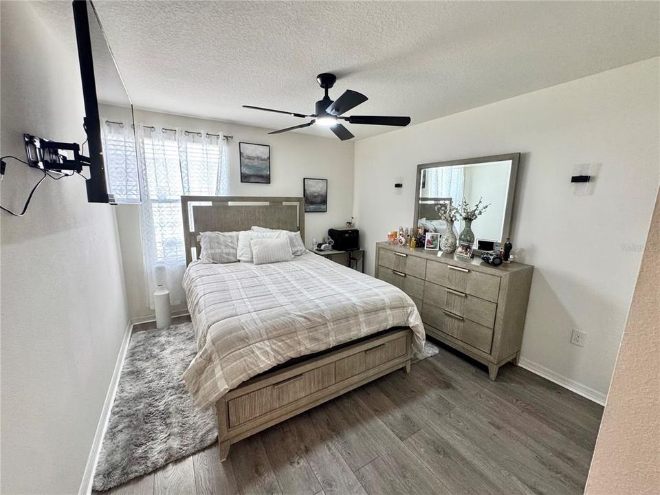 For Rent: $2,400 (3 beds, 2 baths, 1553 Square Feet)