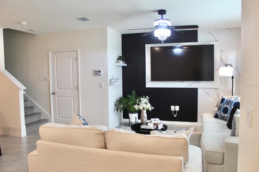 For Rent: $2,400 (3 beds, 2 baths, 1553 Square Feet)