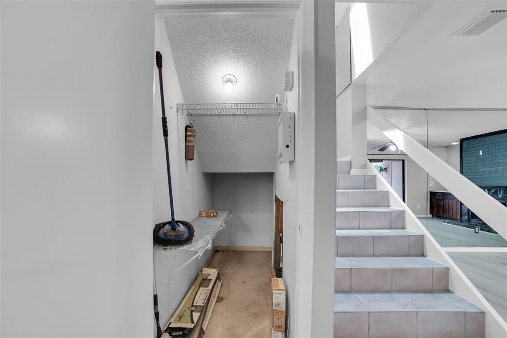 For Rent: $2,200 (3 beds, 2 baths, 1478 Square Feet)