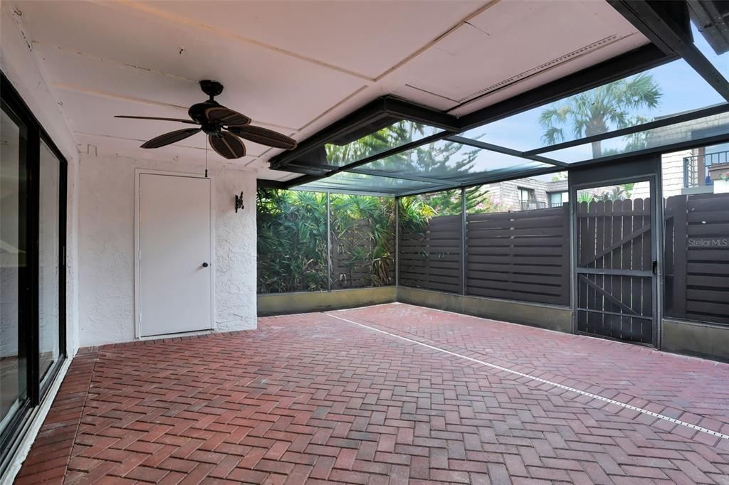 For Rent: $2,200 (3 beds, 2 baths, 1478 Square Feet)