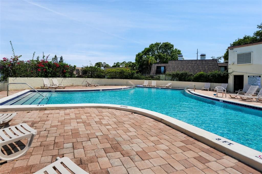 For Rent: $2,200 (3 beds, 2 baths, 1478 Square Feet)