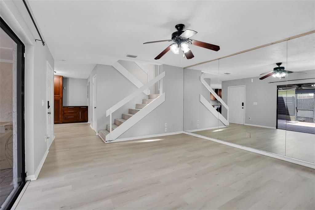 For Rent: $2,200 (3 beds, 2 baths, 1478 Square Feet)