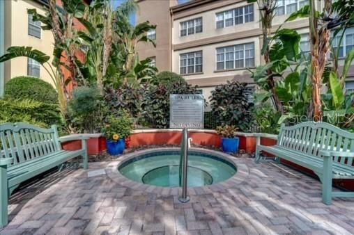 For Rent: $1,800 (1 beds, 1 baths, 789 Square Feet)