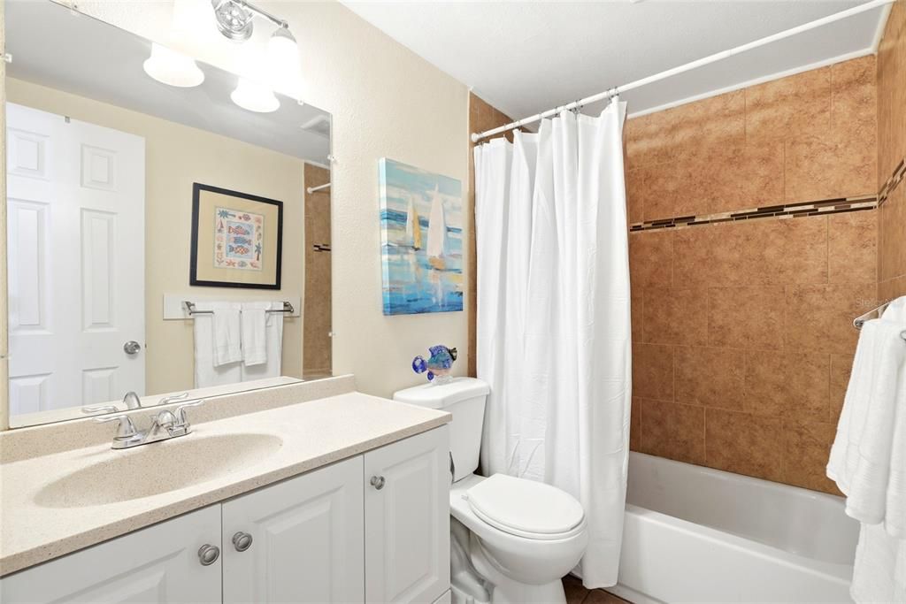 En Venta: $129,000 (2 camas, 2 baños, 950 Pies cuadrados)