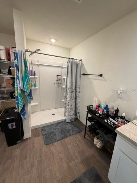 For Rent: $2,300 (4 beds, 2 baths, 2150 Square Feet)