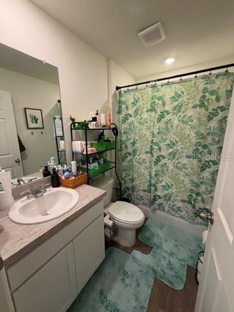 For Rent: $2,300 (4 beds, 2 baths, 2150 Square Feet)