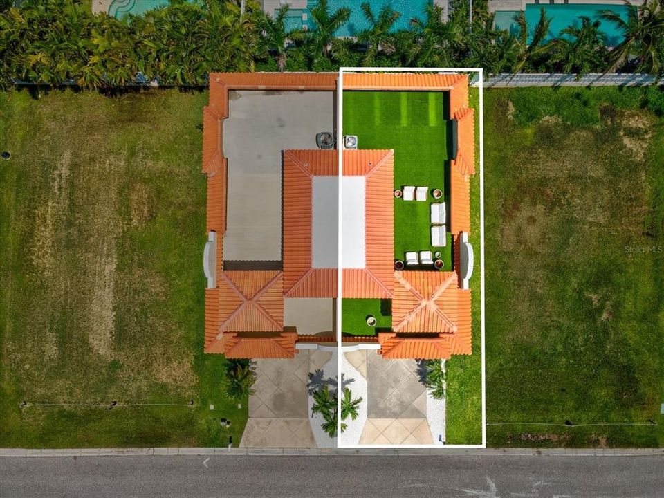 En Venta: $1,150,000 (4 camas, 3 baños, 2544 Pies cuadrados)