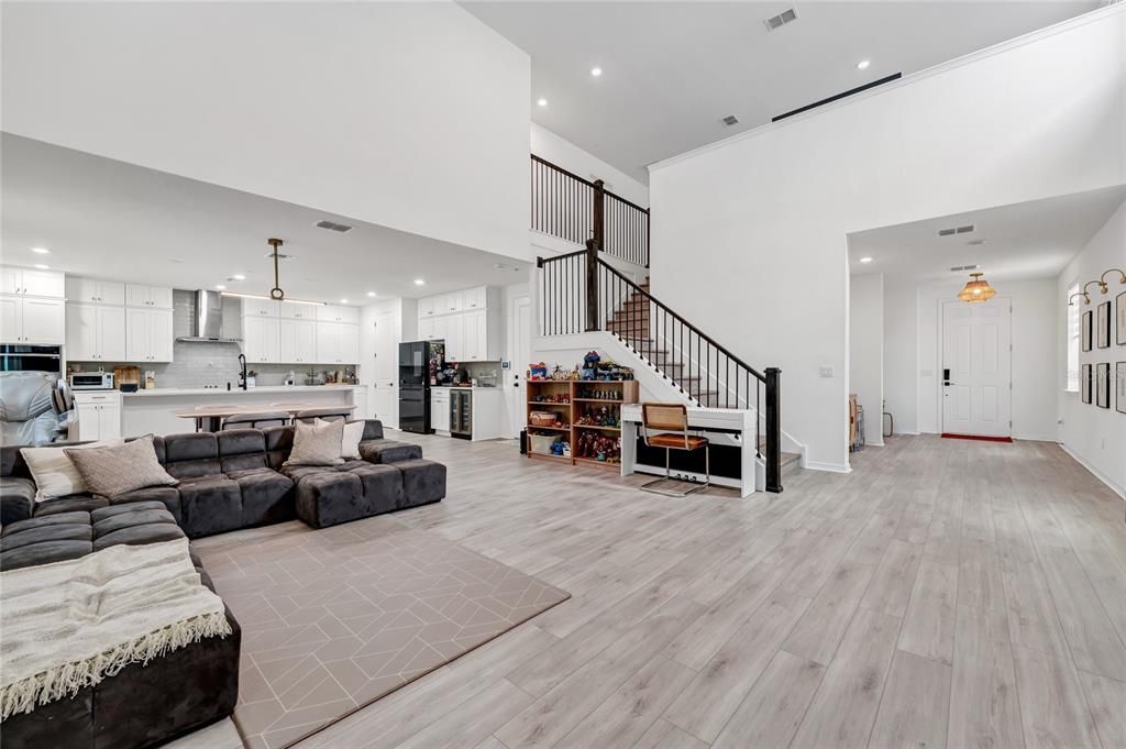 For Sale: $879,900 (4 beds, 3 baths, 2791 Square Feet)