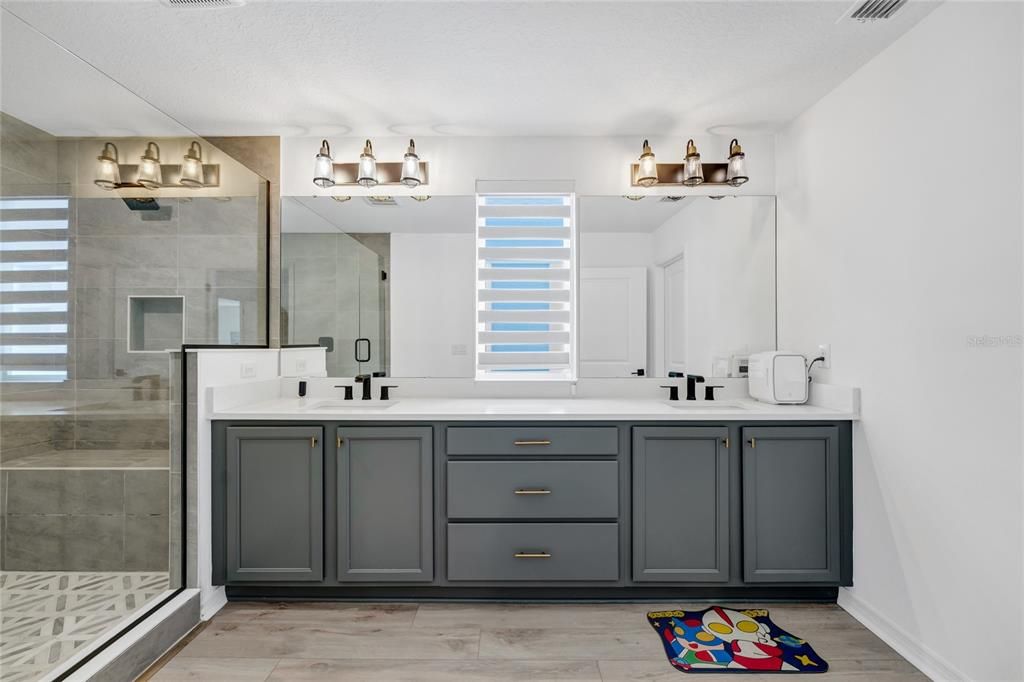 For Sale: $879,900 (4 beds, 3 baths, 2791 Square Feet)