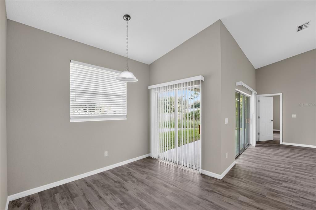For Sale: $285,000 (3 beds, 2 baths, 1506 Square Feet)