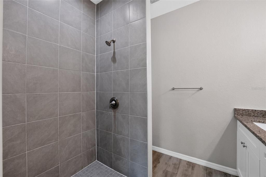 For Sale: $285,000 (3 beds, 2 baths, 1506 Square Feet)