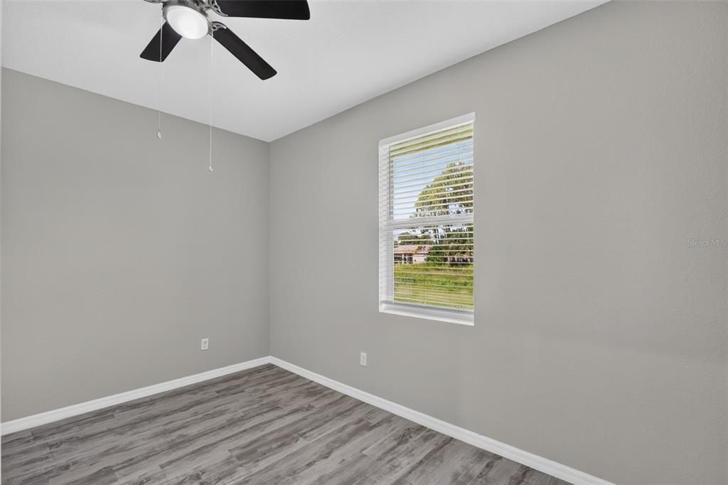 For Sale: $285,000 (3 beds, 2 baths, 1506 Square Feet)