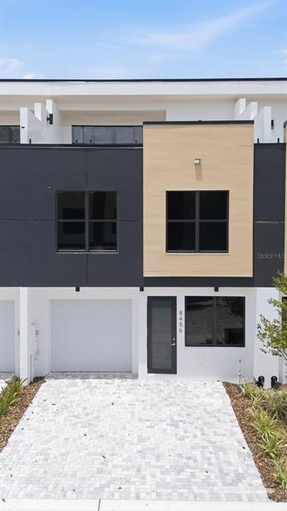 For Sale: $590,000 (4 beds, 3 baths, 2143 Square Feet)