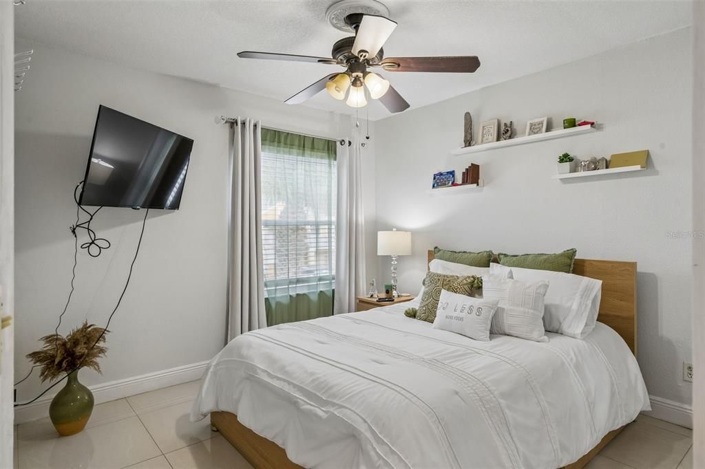 En Venta: $265,000 (2 camas, 2 baños, 1265 Pies cuadrados)
