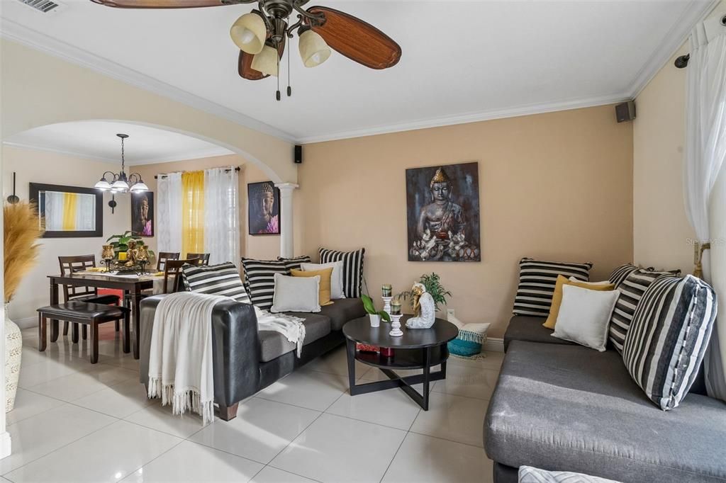 En Venta: $265,000 (2 camas, 2 baños, 1265 Pies cuadrados)