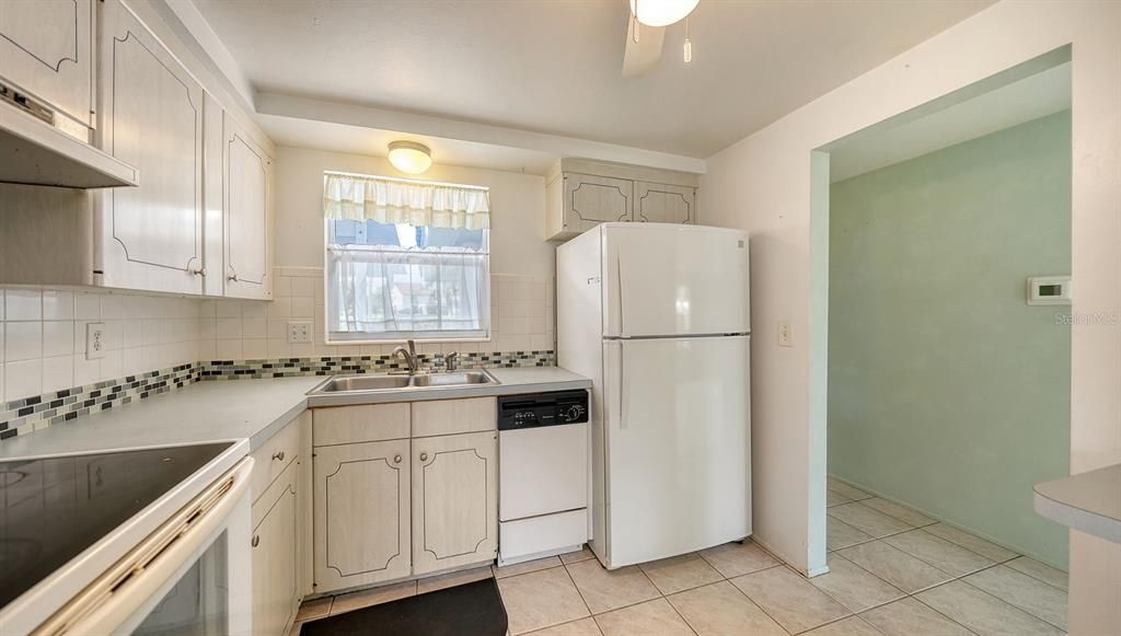En Venta: $159,000 (2 camas, 2 baños, 1195 Pies cuadrados)