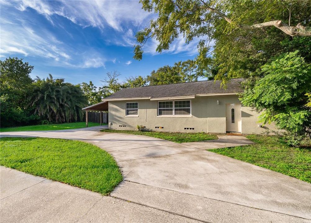 For Sale: $395,000 (4 beds, 2 baths, 1944 Square Feet)