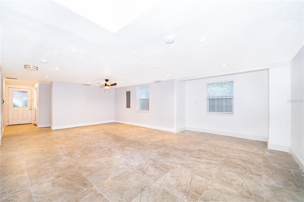 For Sale: $395,000 (4 beds, 2 baths, 1944 Square Feet)