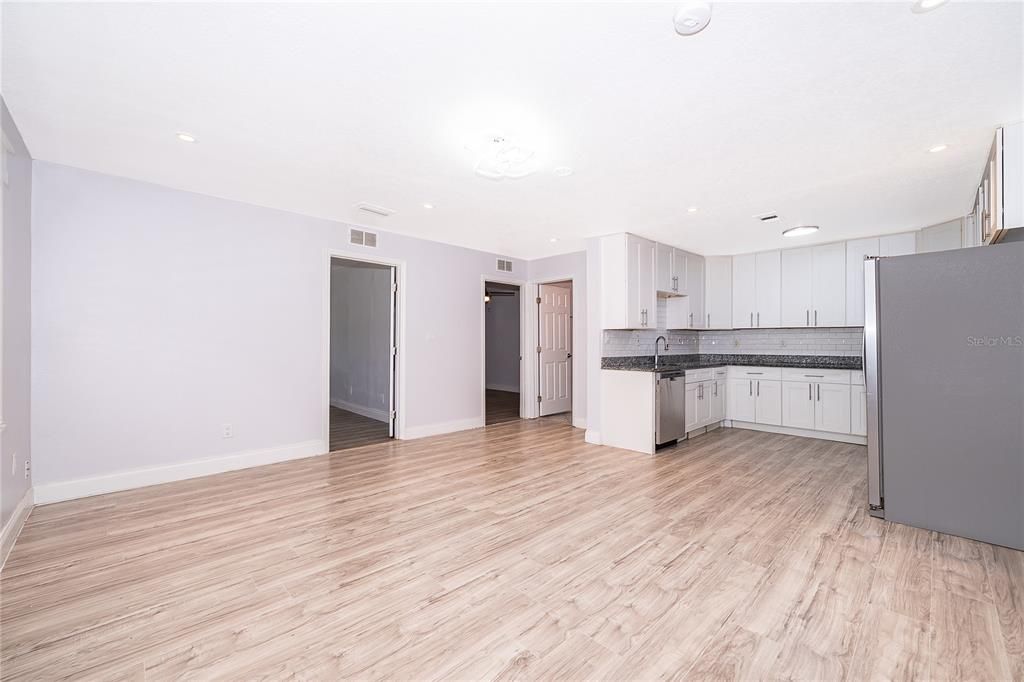 For Sale: $395,000 (4 beds, 2 baths, 1944 Square Feet)