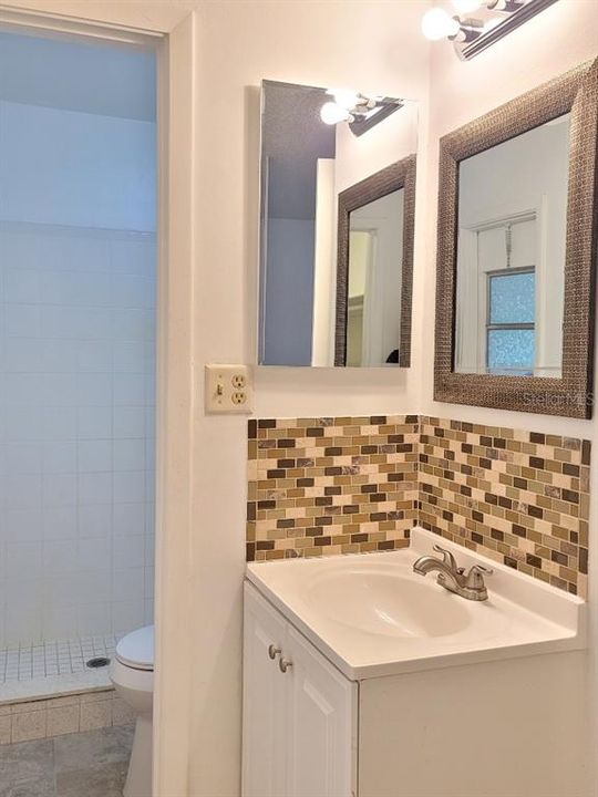 For Rent: $2,500 (4 beds, 2 baths, 2136 Square Feet)