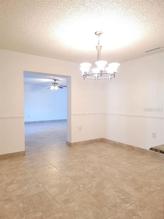 For Rent: $2,500 (4 beds, 2 baths, 2136 Square Feet)