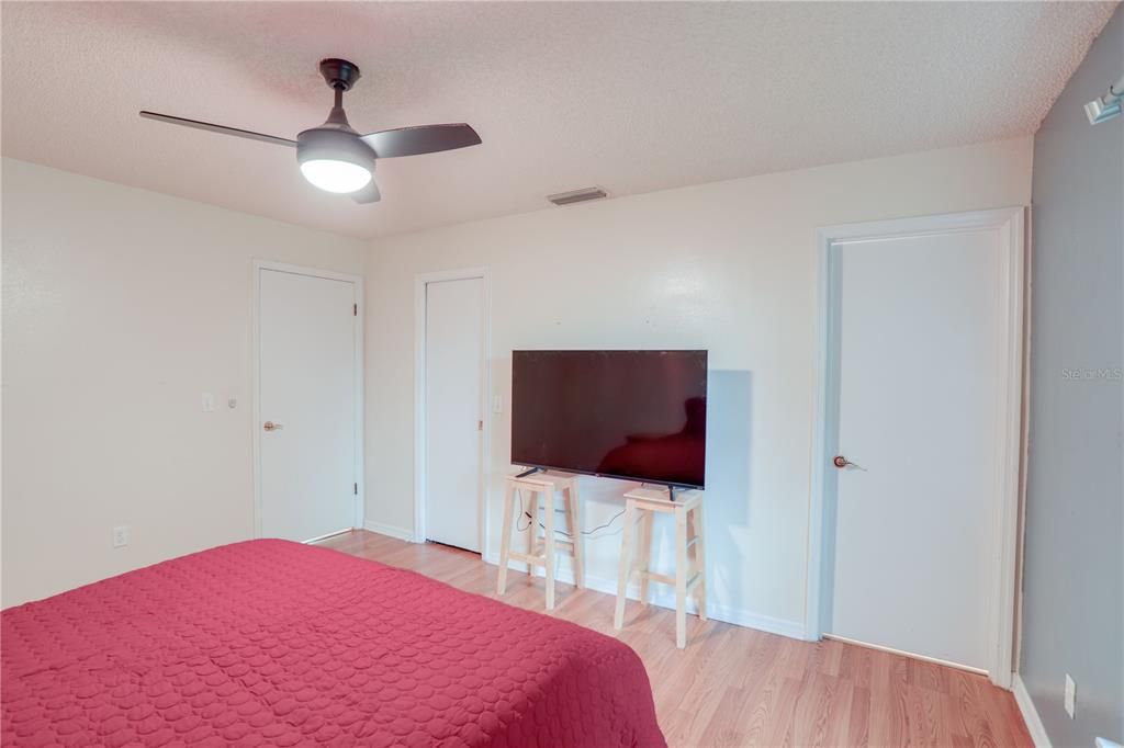 В аренду: $1,995 (2 спален, 2 ванн, 930 Квадратных фут)