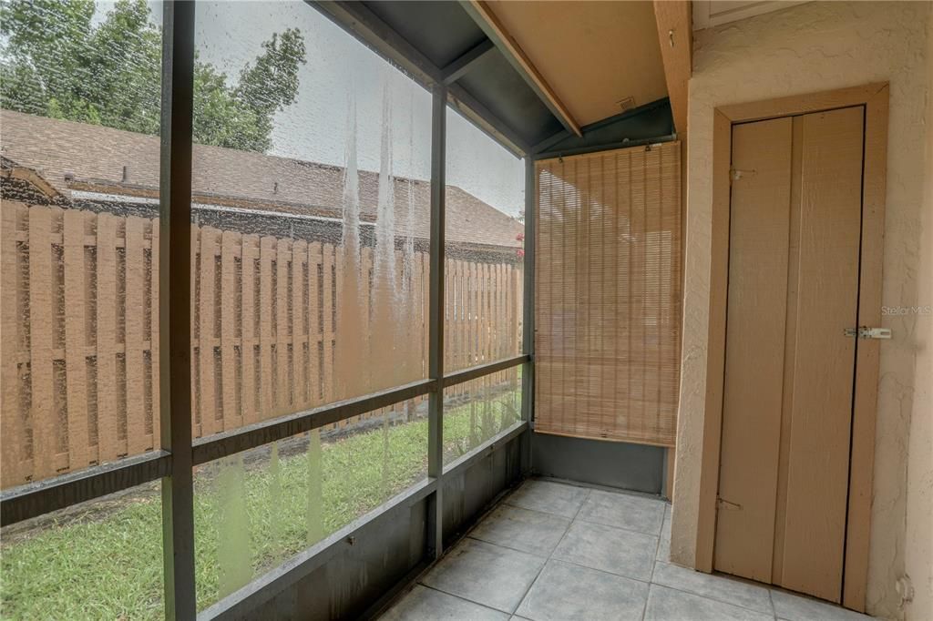 В аренду: $1,995 (2 спален, 2 ванн, 930 Квадратных фут)