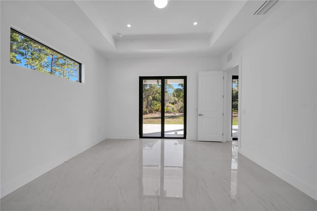 For Sale: $359,900 (3 beds, 2 baths, 1643 Square Feet)