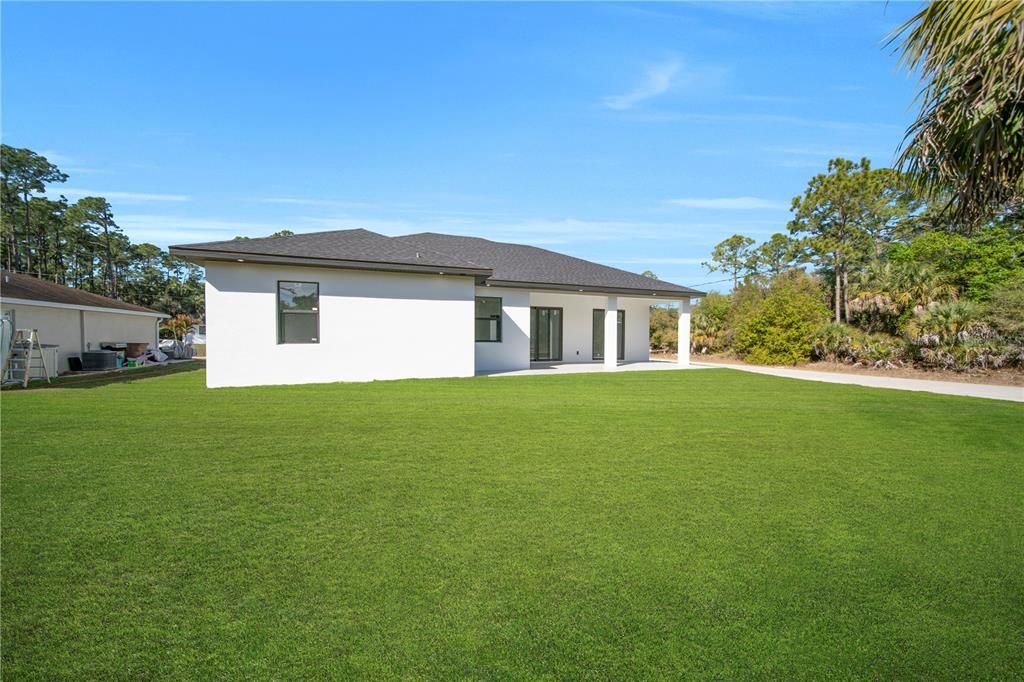 For Sale: $359,900 (3 beds, 2 baths, 1643 Square Feet)