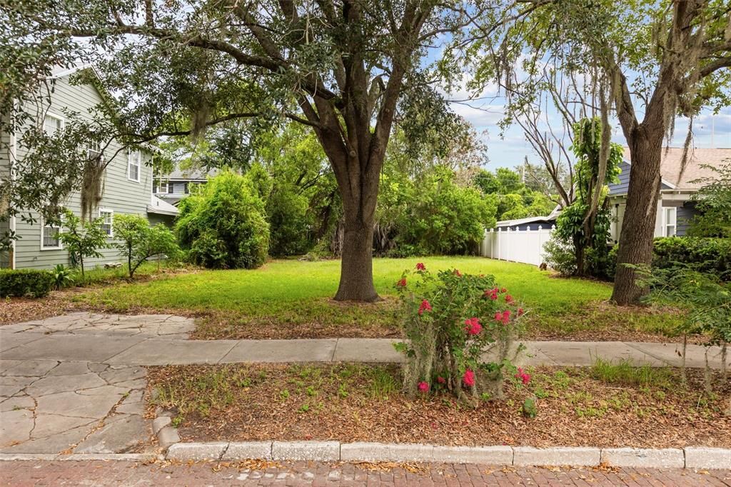 For Sale: $415,000 (0.15 acres)