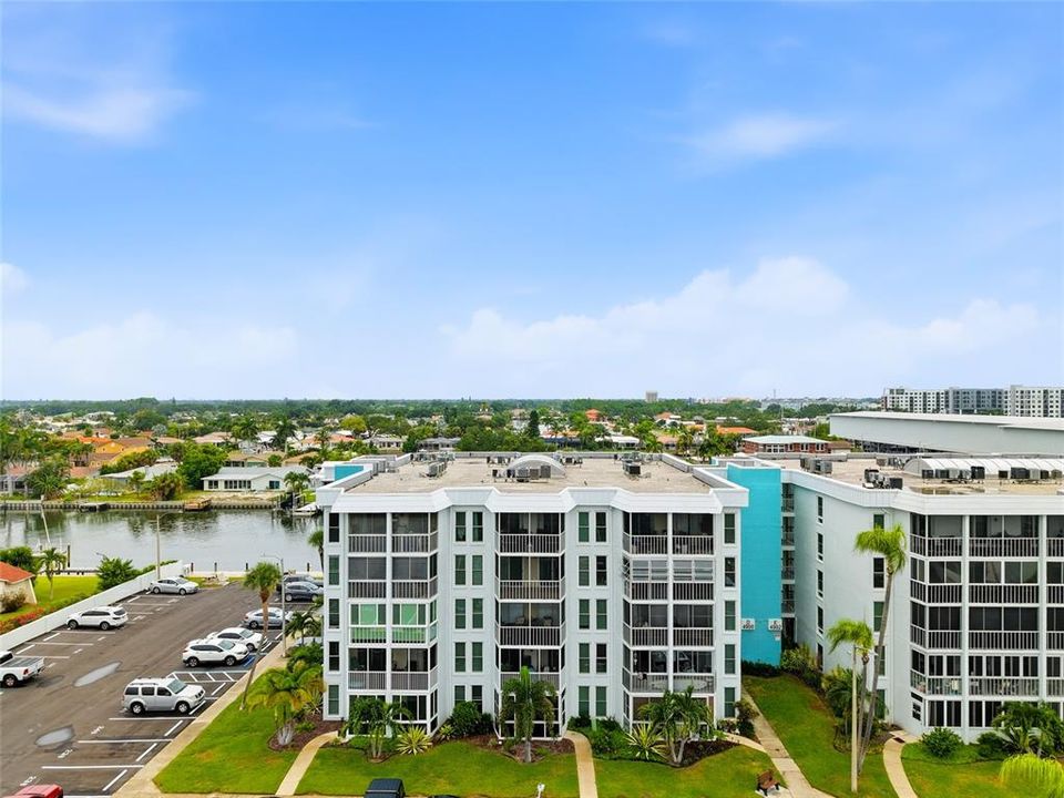 En Venta: $299,900 (3 camas, 2 baños, 1500 Pies cuadrados)