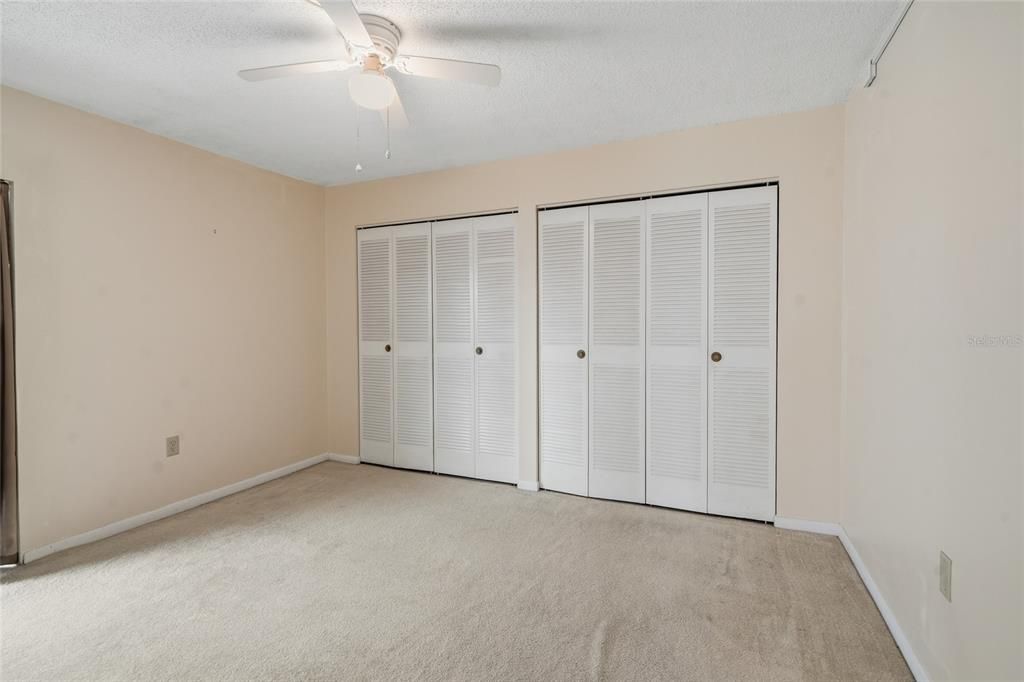 En Venta: $299,900 (3 camas, 2 baños, 1500 Pies cuadrados)