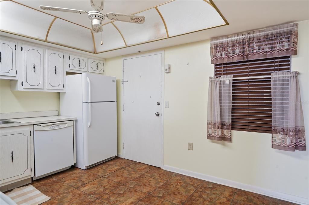 En Venta: $299,900 (3 camas, 2 baños, 1500 Pies cuadrados)